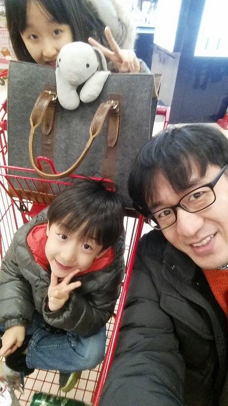 부산행 기차 타기 전, 서울역 롯데마트