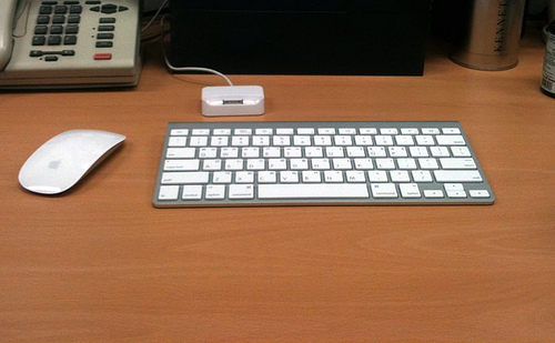 Apple Wireless keyboard and mouse